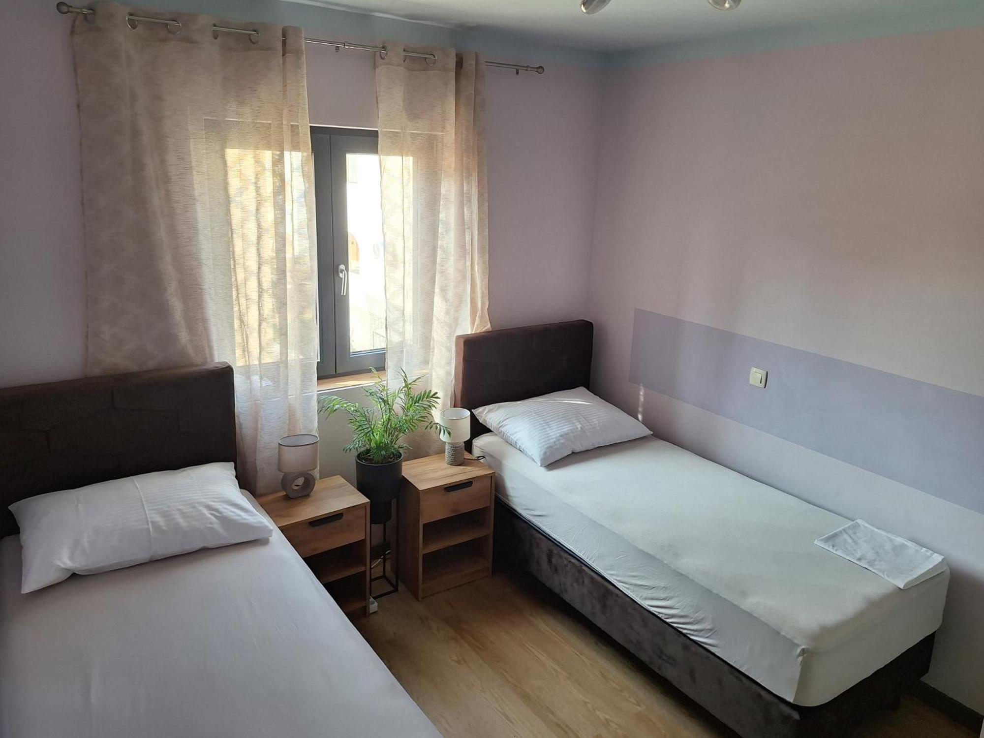 Spacious Modern Apartment 비오그라드나모루 외부 사진